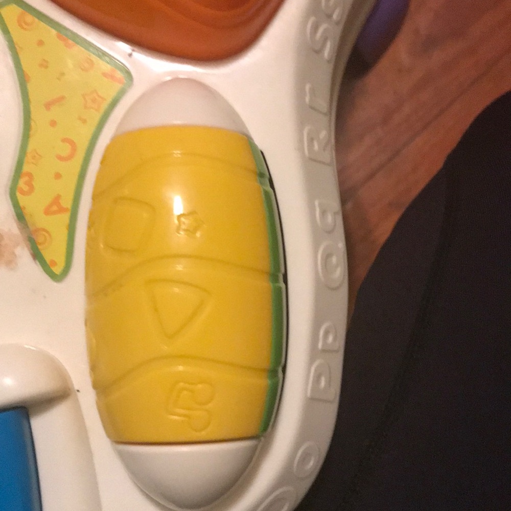 A baby toy - Picture 5 of 8